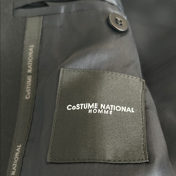 Costume National Homme Classic Dark Navy Blazer. EU/Italian 50 = US 40 Reg (40R) - Picture 3 of 13